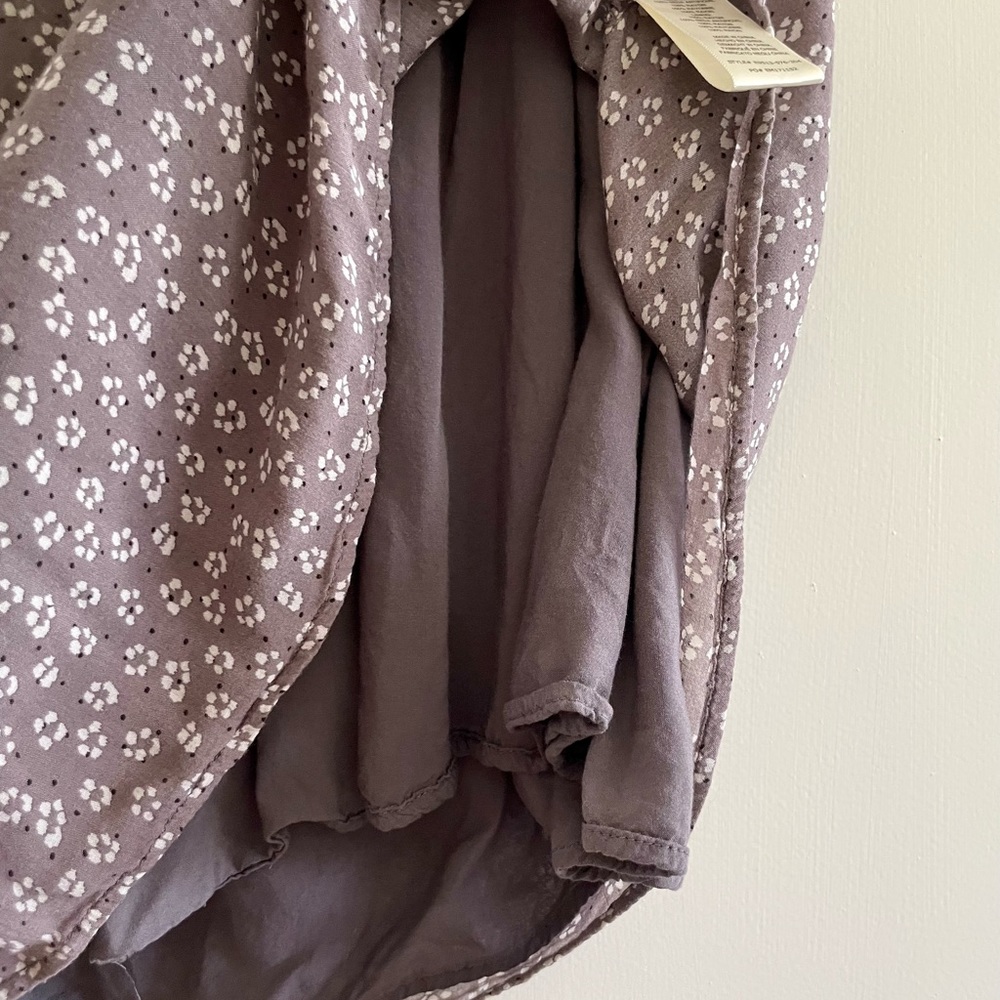 Cloth & Stone Blouse from Anthropologie - Picture 7 of 7